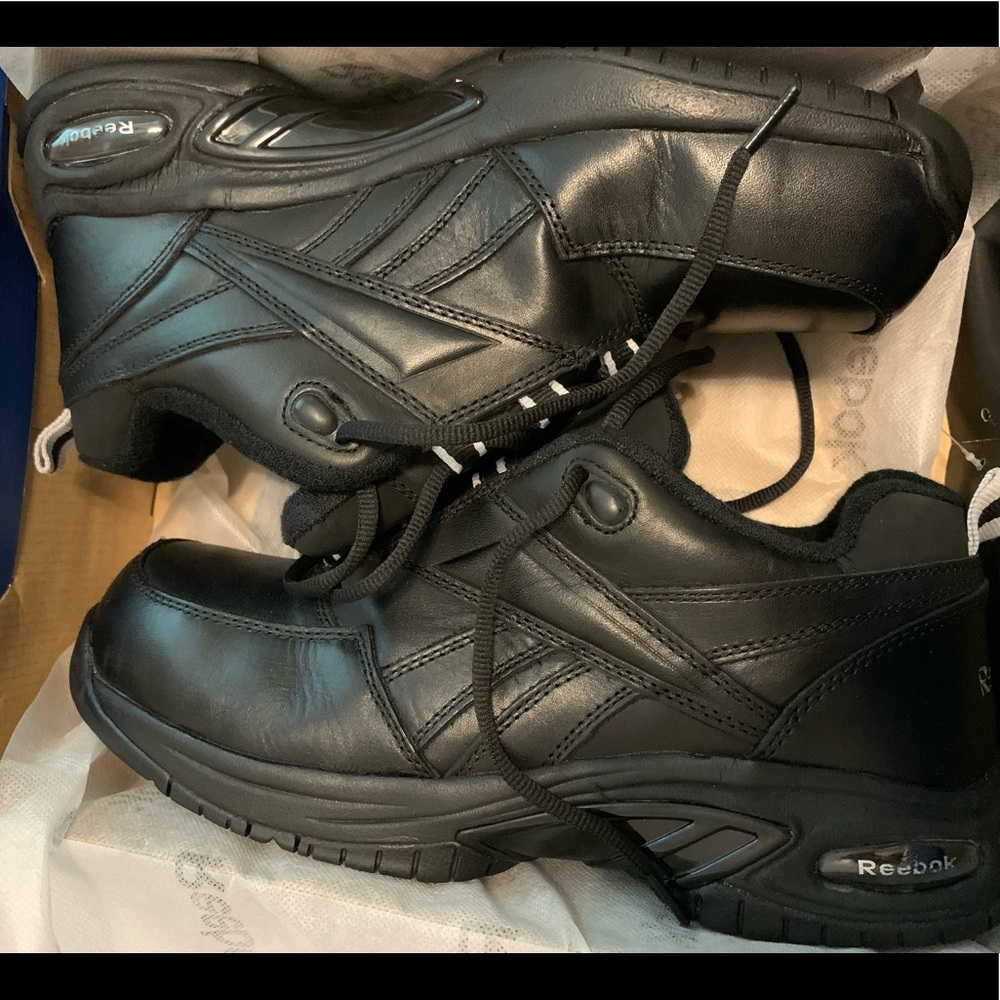 Reebok Tyak Performance Oxford Black